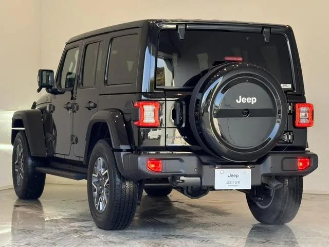 Chrysler Jeep JEEP WRANGLER UNLIMITED SAHARA 2025 — миниатюра 2