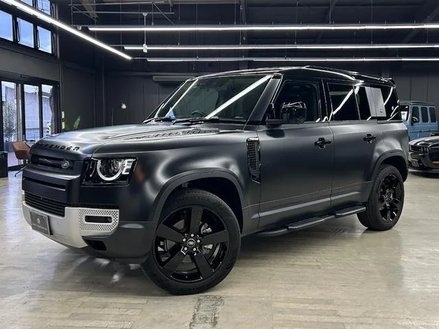 Land Rover Defender 110 EASTNOR DARK EDITION 2023 — миниатюра 3