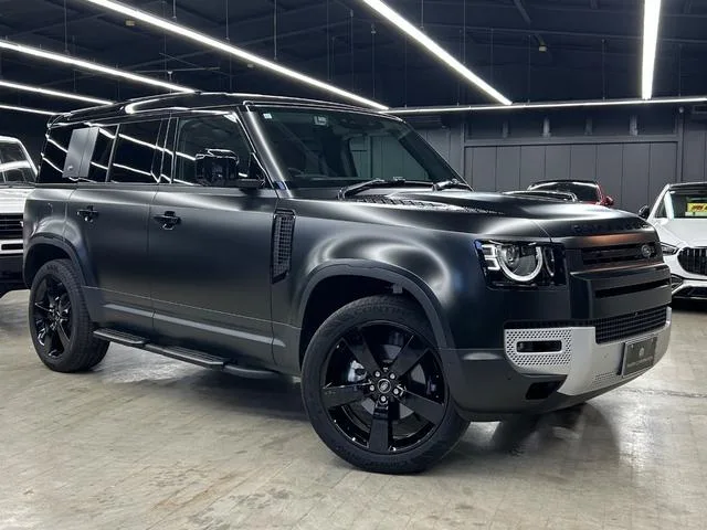 Land Rover Defender 110 EASTNOR DARK EDITION 2023 — миниатюра 5