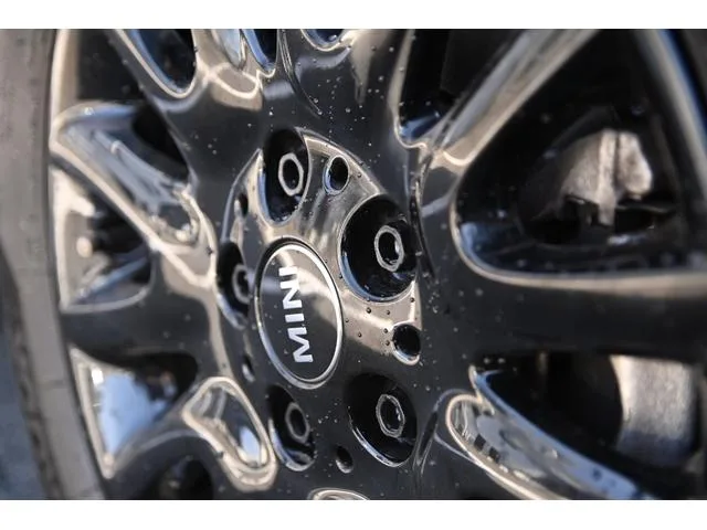 MINI MINI COOPER PREMIUM PLUS PACKAGE ESSENTIAL TRIM 2023 — миниатюра 4