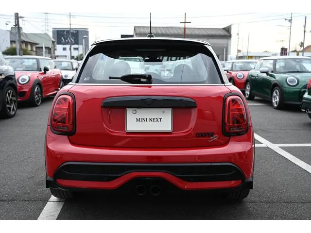MINI MINI COOPER SD ESSENTIAL TRIM 2022 — миниатюра 2