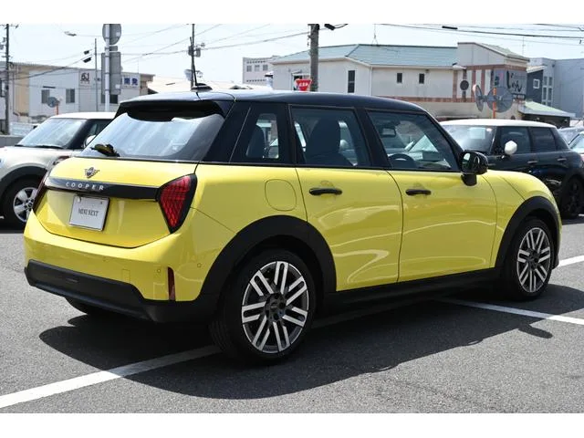 MINI MINI COOPER C CLASSIC TRIM 2025 — миниатюра 2