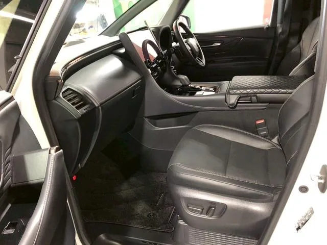 Toyota ALPHARD HYBRID Z 2023 — миниатюра 4