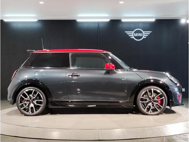 MINI MINI JOHN COOPER WORKS JOHN COOPER WORKS TRIM 2025 — миниатюра 2