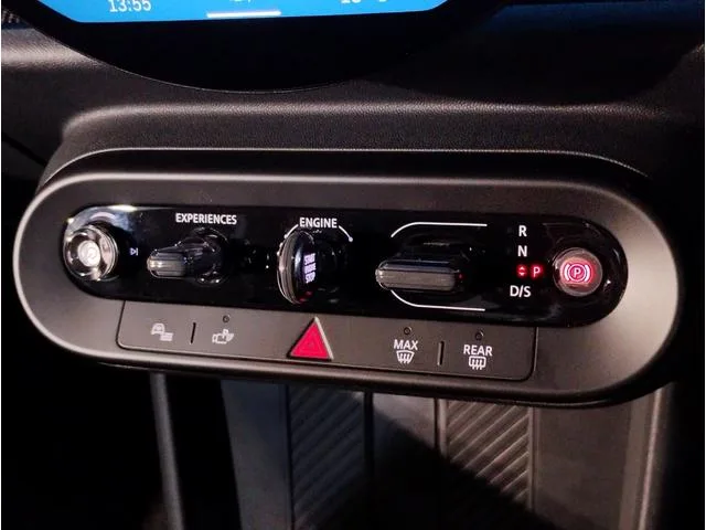 MINI MINI JOHN COOPER WORKS JOHN COOPER WORKS TRIM 2025 — миниатюра 3