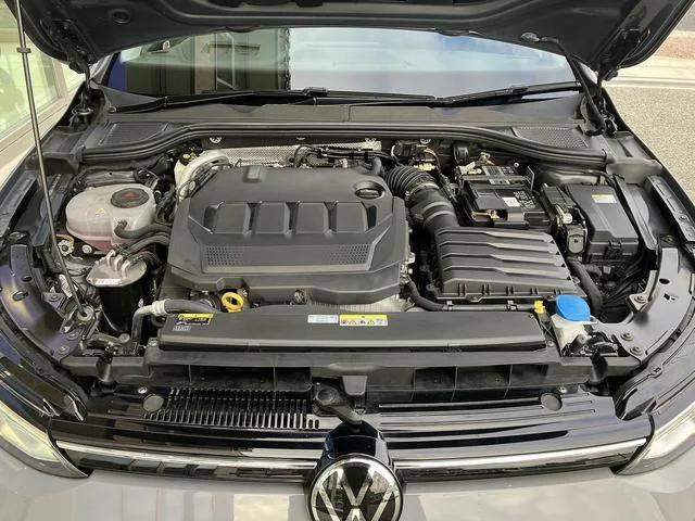 Volkswagen Golf TDI ACTIVE ADVANCE 2023 — миниатюра 5