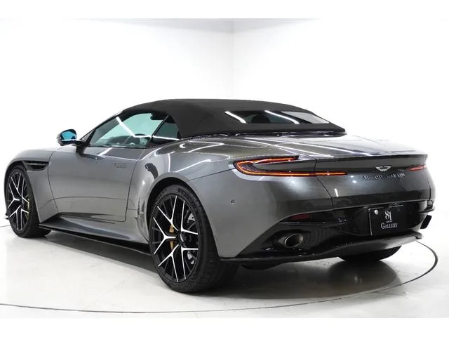 Aston Martin DB12 VOLANTE BASE GRADE 2024 — миниатюра 4