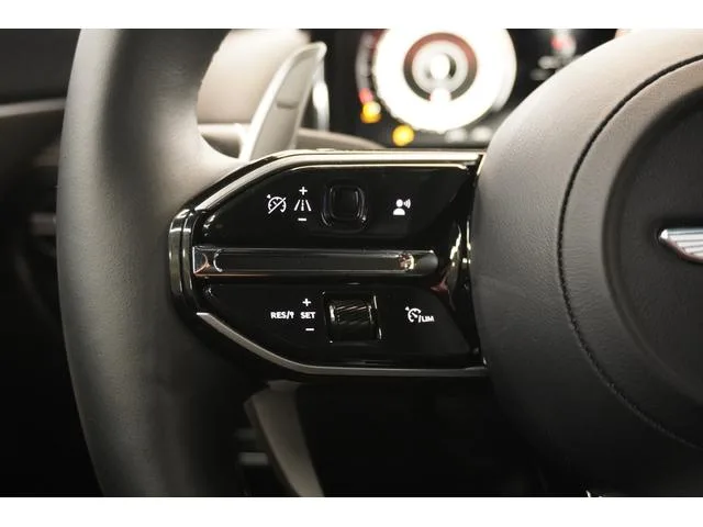 Aston Martin DB12 VOLANTE BASE GRADE 2024 — миниатюра 5