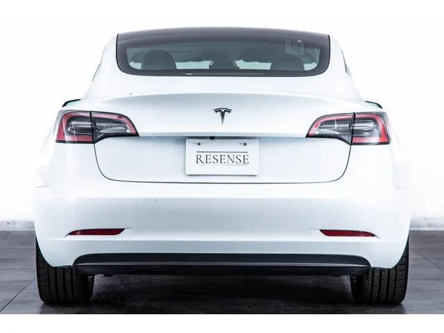 Tesla Model 3 RWD 2022 — миниатюра 3