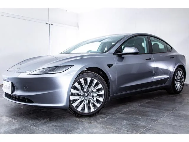 Tesla Model 3 RWD 2025 — миниатюра 2