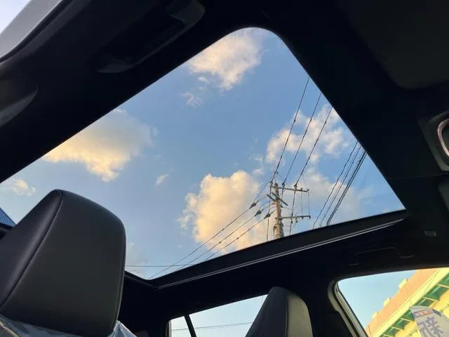 Toyota CorollaCross HYBRID Z 2025 — миниатюра 4