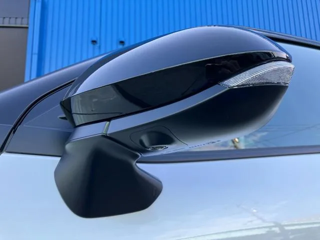 Toyota YARIS CROSS HYBRID Z 2025 — миниатюра 5