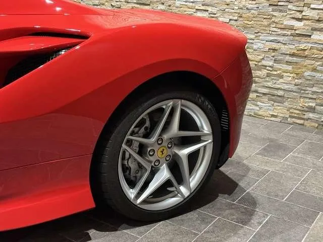 Ferrari F8 Spider BASE GRADE 2022 — миниатюра 3