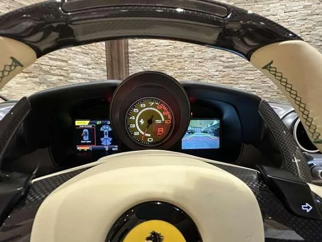 Ferrari F8 Spider BASE GRADE 2022 — миниатюра 5