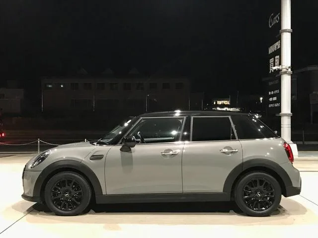 MINI MINI COOPER CLASSIC TRIM 2022 — миниатюра 2