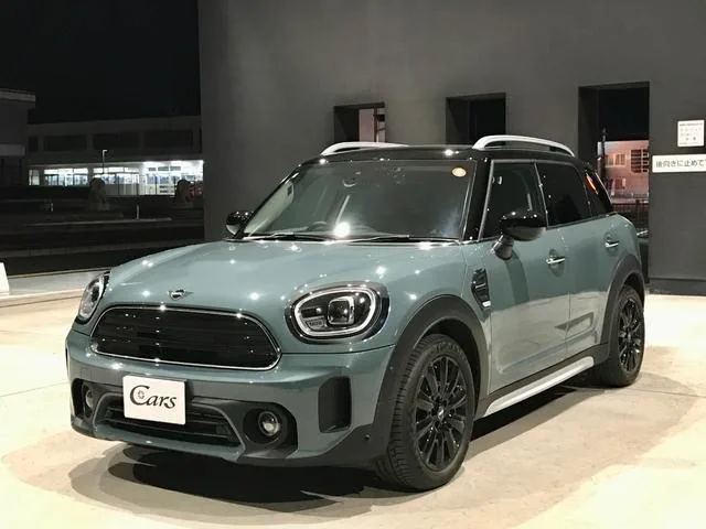 MINI MINI COOPER D CROSSOVER PREMIUM PLUS PACKAGE CLASSIC TRIM 2023 — фото 1, купить с доставкой в Москву