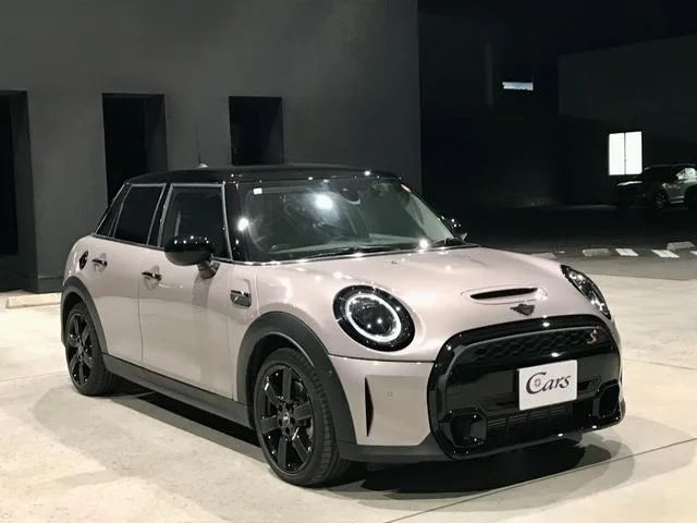 MINI MINI COOPER S PREMIUM PLUS PACKAGE CLASSIC TRIM 2024 — миниатюра 2