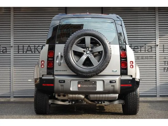 Land Rover Defender 110X-DYNAMIC HSE D300 2023 — миниатюра 2