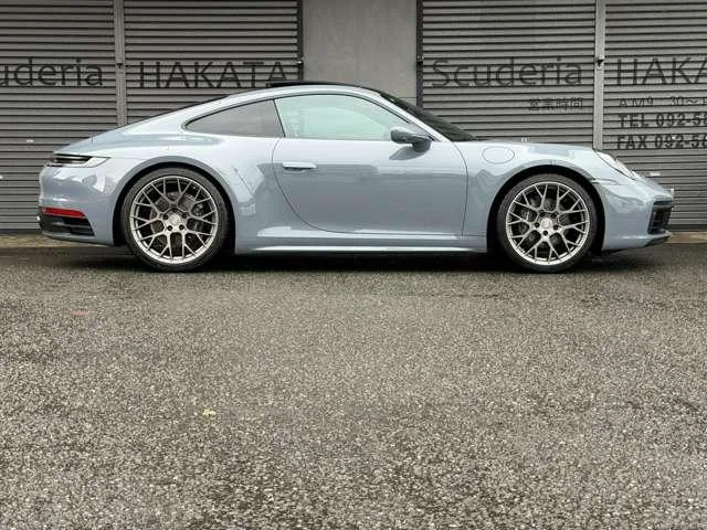 Porsche 911 2024 — миниатюра 2
