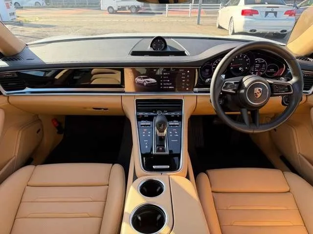 Porsche Panamera PLATINUM EDITION 2022 — миниатюра 2