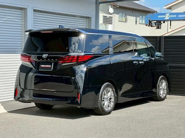 Toyota Alphard Z 2025 — миниатюра 3