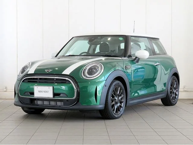 MINI MINI COOPER CLASSIC TRIM 2022 — фото 1, купить с доставкой в Москву