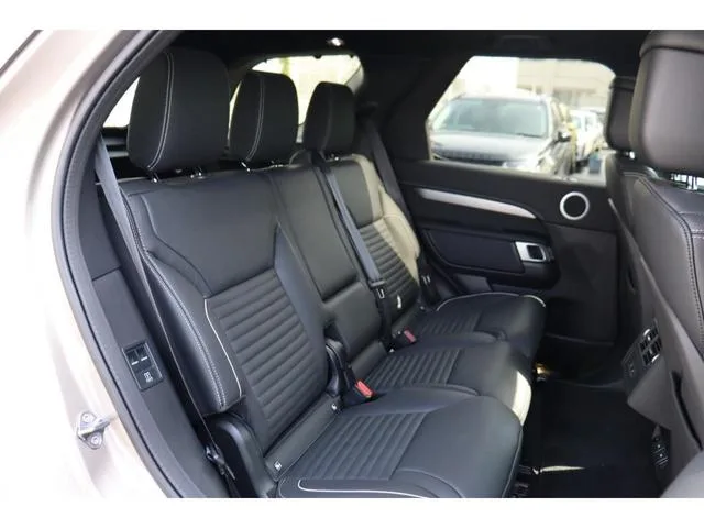Land Rover Discovery DYNAMIC HSE D300 2023 — миниатюра 2