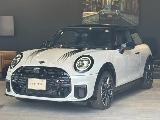 MINI MINI COOPER S JOHN COOPER WORKS TRIM 2025 — фото 1, купить с доставкой в Москву