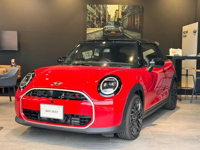 MINI MINI COOPER C CONVERTIBLE FAVOURED TRIM 2025 — фото 1, купить с доставкой в Москву