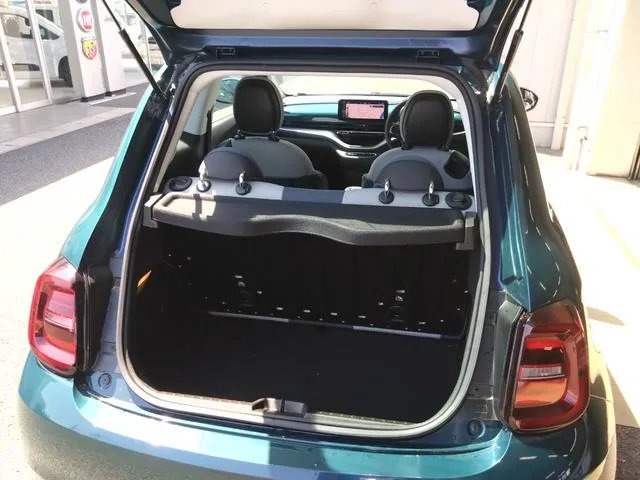 Fiat 500e POP 2023 — миниатюра 5