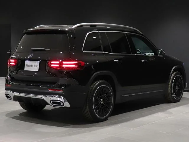 Mercedes-Benz GLB-Class GLB180 URBAN STARS 2025 — миниатюра 3