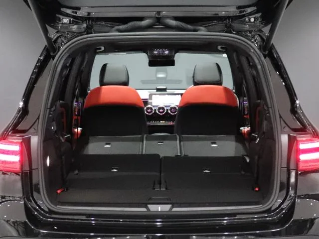 Mercedes-Benz GLB-Class GLB180 URBAN STARS 2025 — миниатюра 5