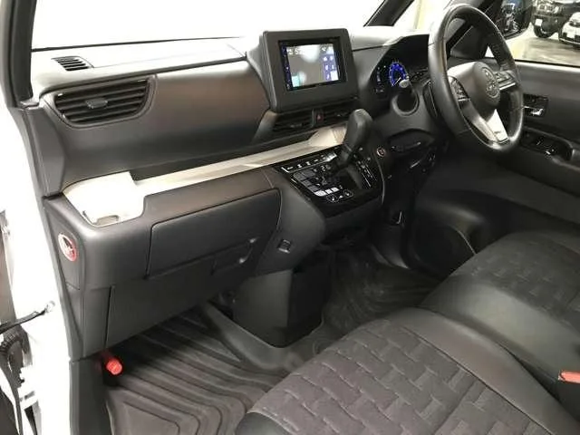 Mitsubishi DELICA MINI T PREMIUM 2024 — миниатюра 4