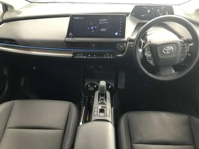 Toyota Prius Z 2023 — миниатюра 3