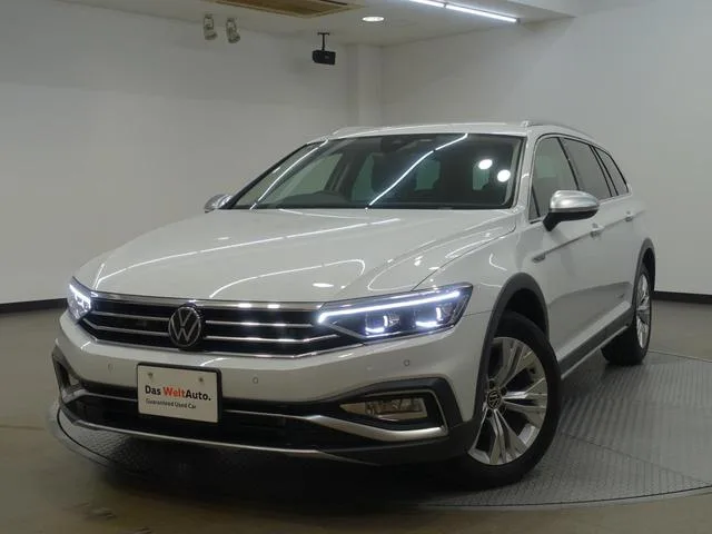 Volkswagen PASSAT ALLTRACK TDI 4MOTION 2024 — фото 1, купить с доставкой в Москву