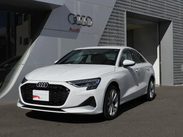 Audi A3 Sedan 30 TFSI ADVANCED 2025 — фото 1, купить с доставкой в Москву