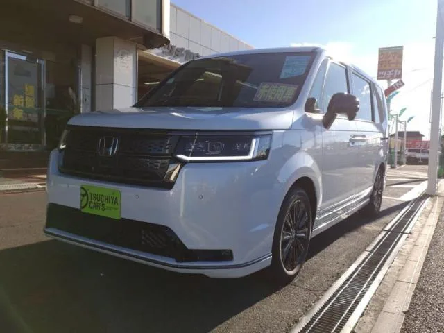 Honda STEPWAGON E:HEV SPADA PREMIUM LINE BLACK EDITION 2025 — фото 1, купить с доставкой в Москву