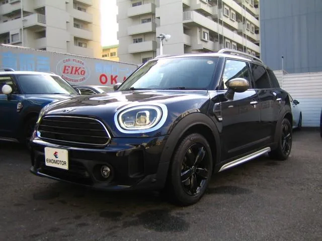 MINI MINI COOPER D CROSSOVER 2022 — фото 1, купить с доставкой в Москву