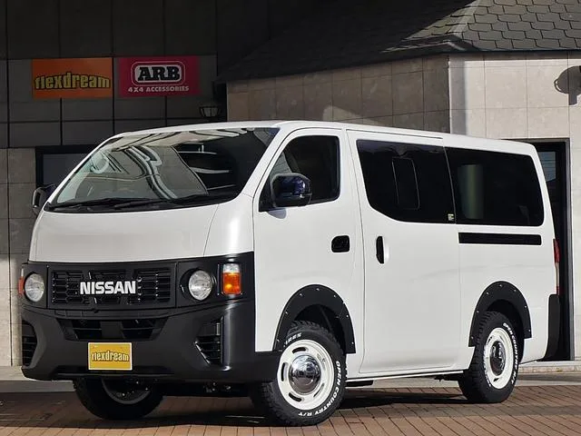 Nissan CARAVAN LONG PREMIUM GX 2026 — фото 1, купить с доставкой в Москву