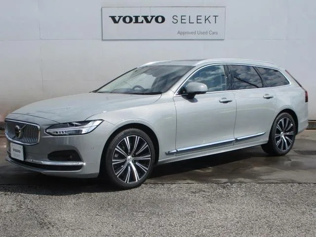 Volvo V90 ULTIMATE B5 2025 — фото 1, купить с доставкой в Москву