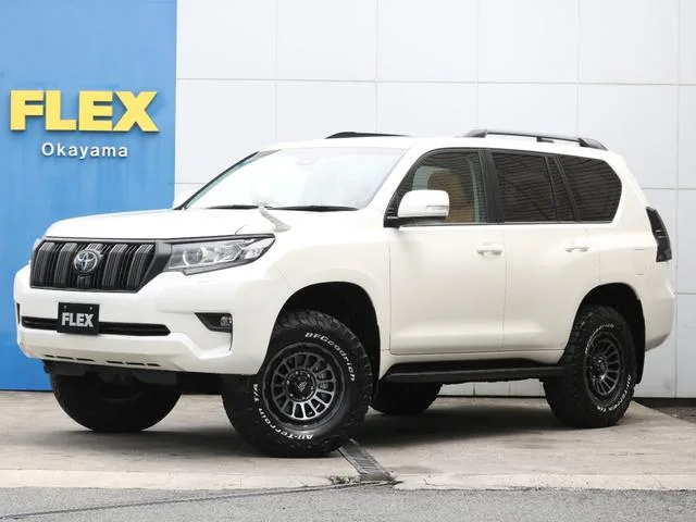 Toyota Land Cruiser Prado TX 2023 — фото 1, купить с доставкой в Москву