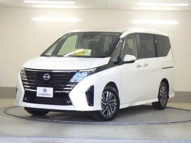 Nissan SERENA HIGHWAY STAR V 2023 — фото 1, купить с доставкой в Москву