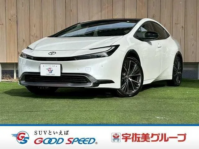 Toyota Prius Z 2023 — фото 1, купить с доставкой в Москву