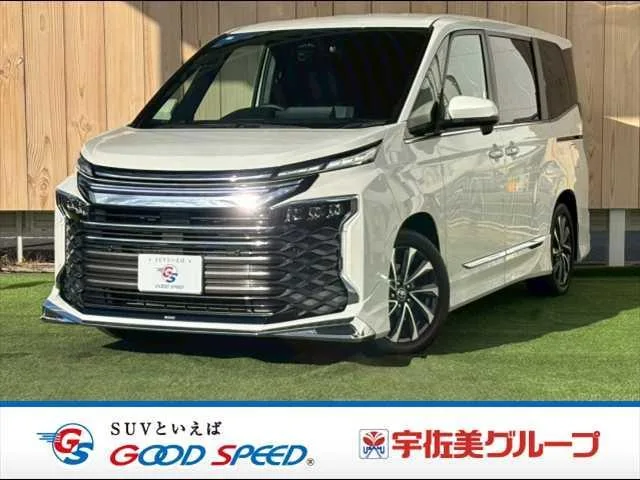 Toyota VOXY HYBRID S-Z 2023 — фото 1, купить с доставкой в Москву