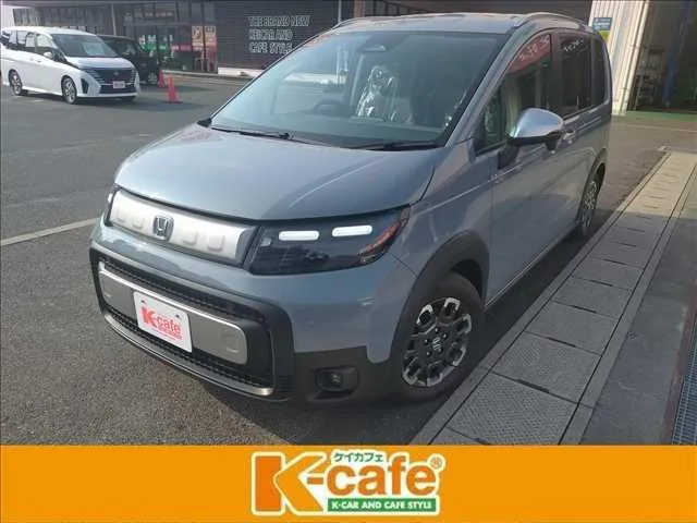 Honda FREED CROSSTAR 2025 — фото 1, купить с доставкой в Москву