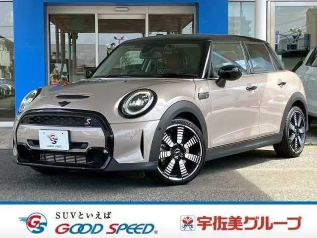 MINI MINI COOPER S 2023 — фото 1, купить с доставкой в Москву