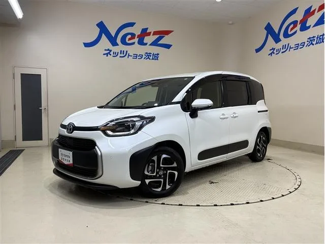 Toyota SIENTA HYBRID Z 2022 — фото 1, купить с доставкой в Москву