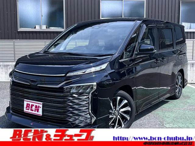 Toyota VOXY HYBRID S-Z 2023 — фото 1, купить с доставкой в Москву