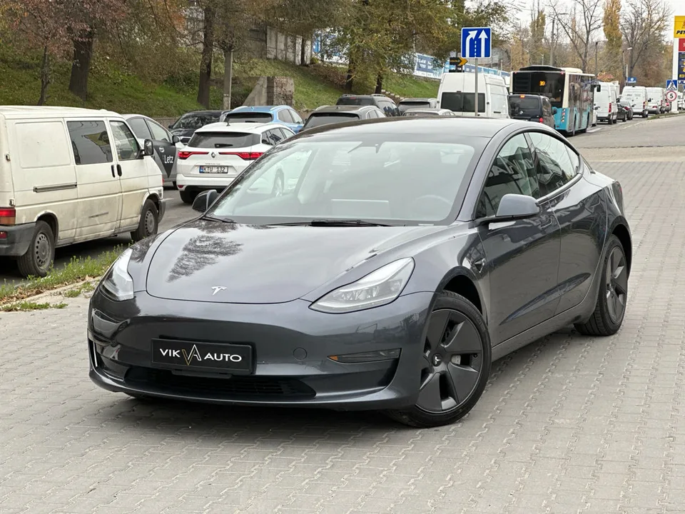 Tesla Model 3 2022 — фото 1, купить с доставкой в Москву