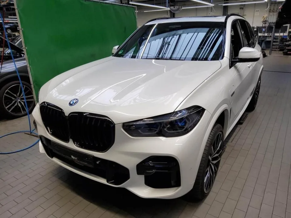 BMW X5 2022 — фото 1, купить с доставкой в Москву